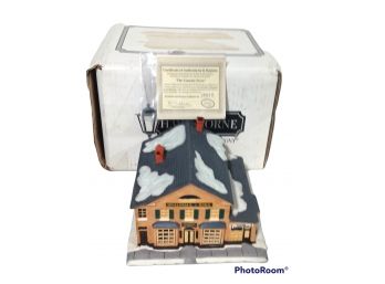 HAWTHORNE COLLECTIBLES 'THE COUNTRY STORE' ROCKWELL'S CHRISTMAS IN STOCKBRIDGE COLLECTION LIGHTED HOUSE