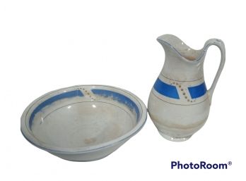 VINTAGE PITCHER AND WATER BASIN
