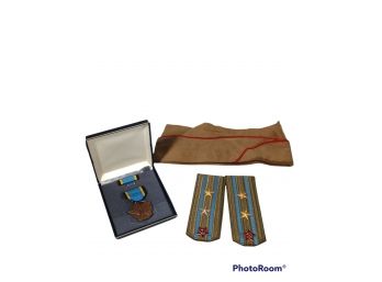 BOYSCOUT HAT MEDAL, AND RUSSIAN MILITARY EPAULETTE