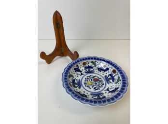6' Chinese Bowl With Scalloped Cloud Motif Edge