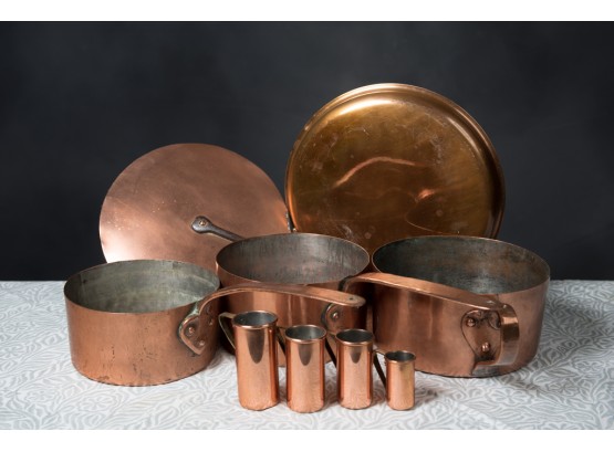 Vintage Copper Pots, Mixing Bowl, Pan And Measuring Cups