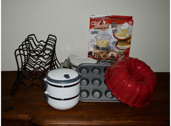 Kitchen Items Lot Including Muffin Tin