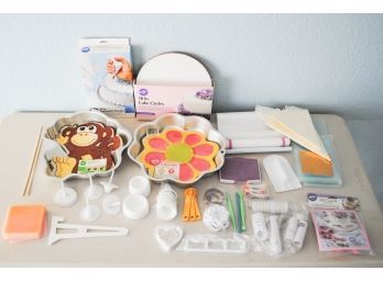 Wilton Cake Pans And Supplies