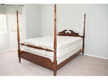 Queen Anne Style 4 Poster Bed With Pillow Top Mattress And Boxspring