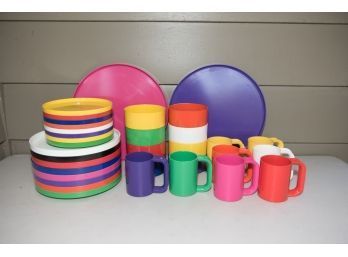 Heller Design By Massimo Vignelli Large Multi Colored Lot Of Dinnerware