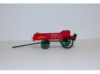 New Idea Horse Drawn Manure Spreader Diecast Farm Implement 1/16th Scale
