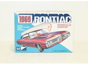 MPC 1969 Pontiac Bonneville Hardtop Model Kit 1/25 Scale