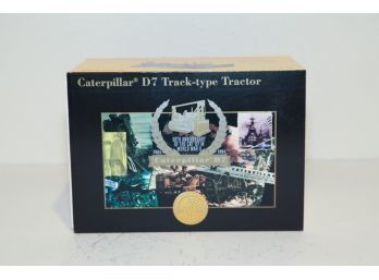Norscot Caterpillar D7 Track-Type Tractor Die Cast 1/25th Scale