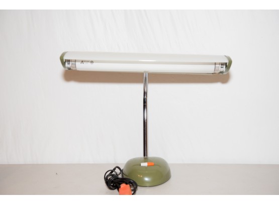 Avocado Green Flouresent Desk Lamp