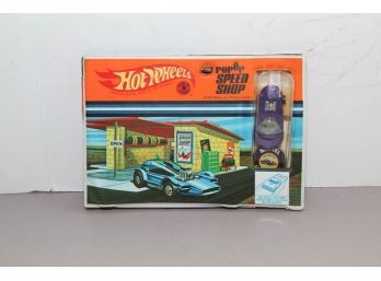 1967 Hot Wheels Pop Up Speed Shop With Purple Silhouette