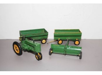 Vintage John Deere Box Wagons, Tractor And Pull Scraper 1/16 Scale