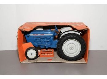 ERTL Blue Ford 4000 Tractor 1/16 Scale