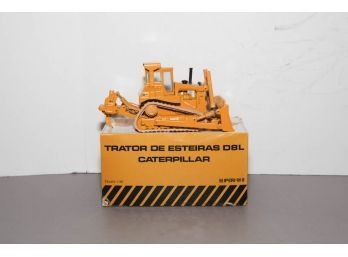 Supermini Caterpillar D8L 1/50 Scale