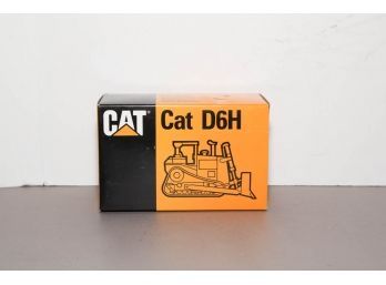 CAT D6H Track Type Tractor 1/50 Scale