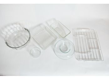 Lot Of Glass Kitchen Dishes Including Pyrex And Westinghouse