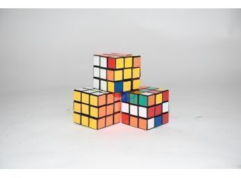 3 Rubiks Cubes