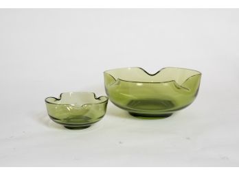 Green Crimped Glass Fruit And Nut Bowl Set