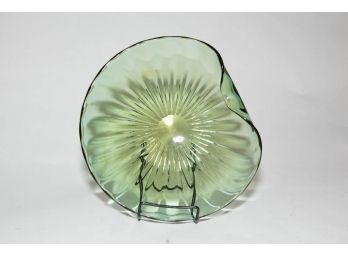 Green Glass Swirl 11' Dish