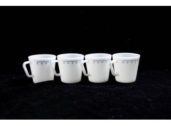 Set Of 4 Pyrex Snow Garland Coffee Mugs