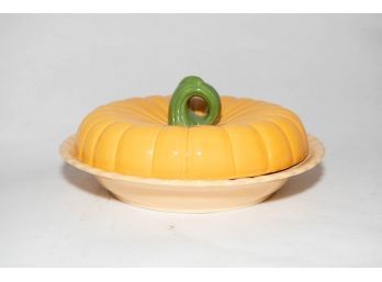 1990 Pumpkin Lidded Pie Dish 11'
