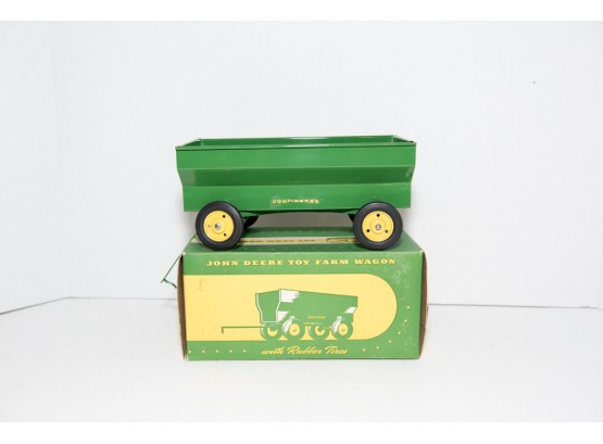 John Deere Toy Farm Wagon In Original Box 8'