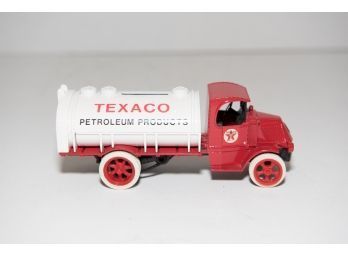 ERTL Texaco Petroleum Products Tanker 1926 Mack Bulldog #1