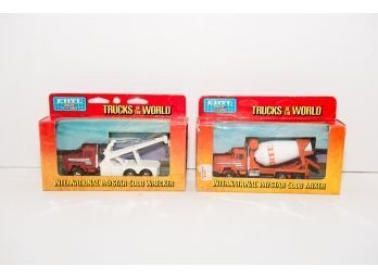 ERTL Trucks Of The World Paystar 5000 Wrecker And Mixer 1/64 Scale
