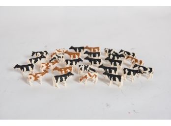 Lot Of 1.5' Plastic Cows Possibly Britains
