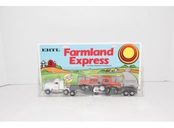 ERTL Farmland Express Deutz Allis Hauling Set #1288 1/64 Scale