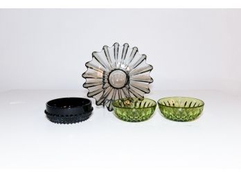 5'black Indiana Glass Bowl, Avocado Bows And 9' Federal Smoke Grey Plate