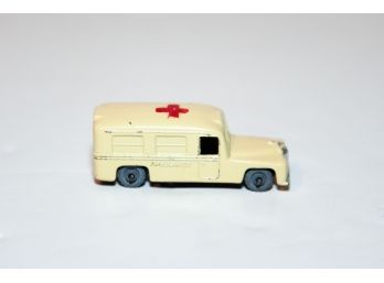 Matchbox Lesney Daimler Ambulance No 14