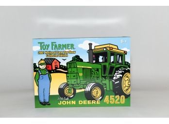 2001 Toy Farmer John Deere 4520 1/16 Scale #2