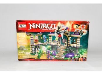 2015 Lego Ninjago Masters Of Spinjitzu Enter The Serpent (box Crunched)