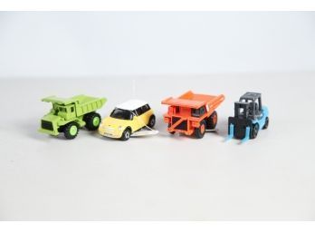 Tomica 3' Toy Vehicles