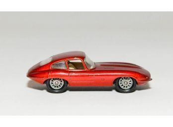 Lesney 'E' Type Red Jaguar No.32 Die Cast #1