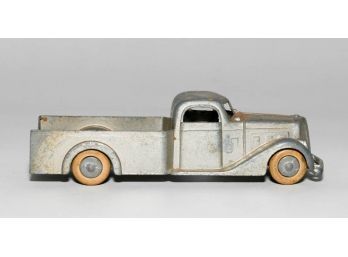 1940s Tootsie Toys Silver Pickup 6'