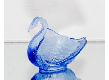 4' Fenton Provincial Blue Open Swan