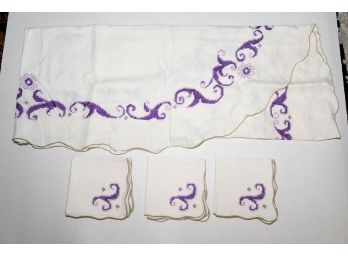 Hand Embroidered Tablecloth And Napkins