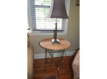 Side Accent Table With Lamp
