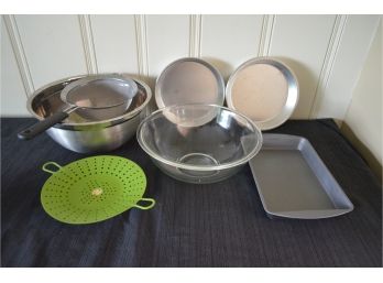 Bakeware And Kitchenware