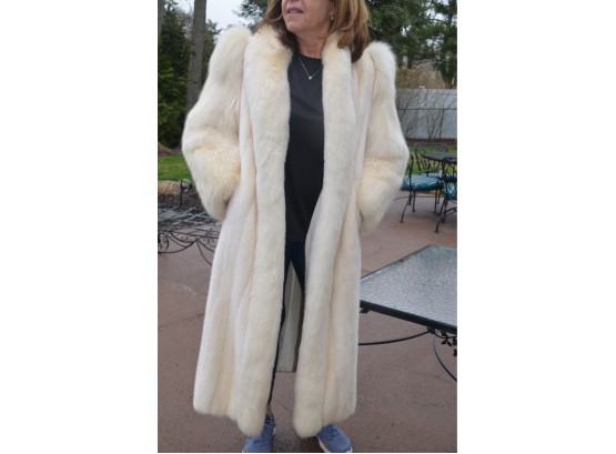 White Mink Fur Coat Size Medium (size 8)