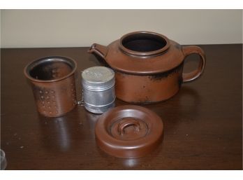 (#47) Pottery Teapot