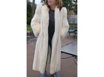 White Mink Fur Coat Size Medium (size 8)