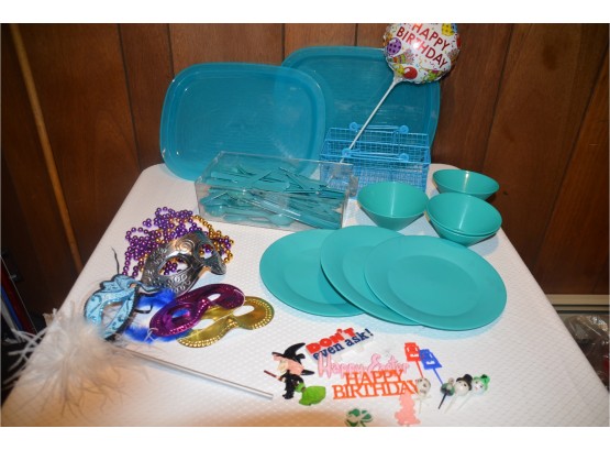 (#44) Outdoor Plastic Party Tableware