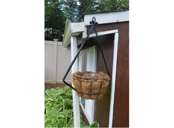 Metal Hanging Planter Holder 10' Planter Pot