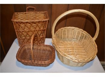 (#42) Wicker Baskets (3 Of Them)