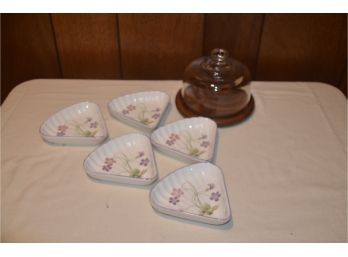 (#126) Glass Covered Cheese Wooden Board And 5 Porcelain Trinket Dishes