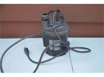 (#95) Flotec Electric Pump