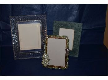 (#40) Enamel Picture Frame, Glass Picture Frame (3 Total)