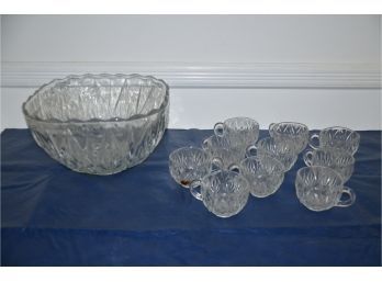 (#78) Vintage Glass Punch Bowl Seet